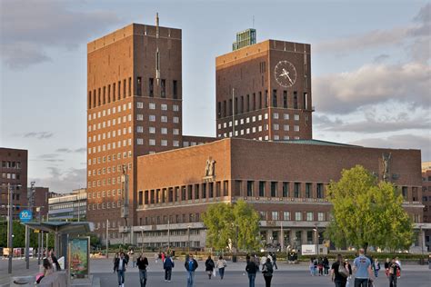 Fil:Oslo rådhus (by alexao).jpg - Wikipedia