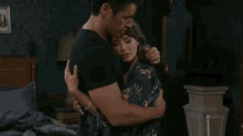 Hug Sweet Hug GIF - Hug Sweet Hug Couple Hug - Discover & Share GIFs