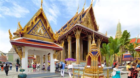 Temple of the Emerald Buddha in Bangkok, Bangkok | Expedia