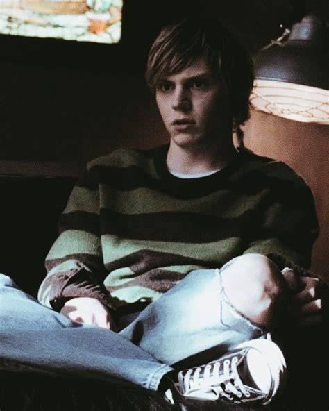 Evan Peters as Tate Langdon and Taissa Farmiga as Violet Harmon in ...