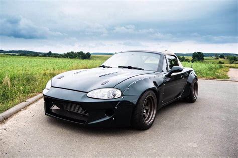 CarbonMiata Widebody Kit for NB (Overfenders + Bumper) - Mazda Miata MX ...