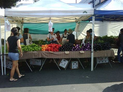 Mar Vista Farmers Market | Mar vista, Favorite places, Sense of place