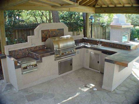 20 Fancy Modular Outdoor Kitchen Designs | Home Design Lover