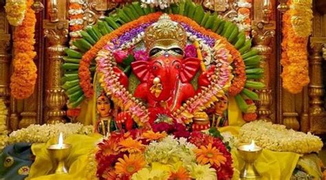 Siddhivinayak Ganapati Idol Live Darshan & Streaming Online For Ganesh ...