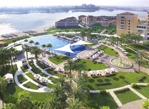 The Ritz-Carlton Abu Dhabi, Grand Canal (Abu Dhabi) - Jetzt günstig ...