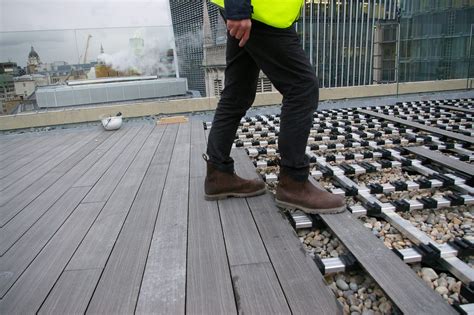 installing composite decking zero top fixing 6 - Wallbarn