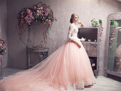 Blush pink wedding dress designs – graceful elegance in pale shades