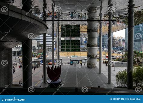 Yongsan Station Main Entrance Editorial Photography - Image of asian ...