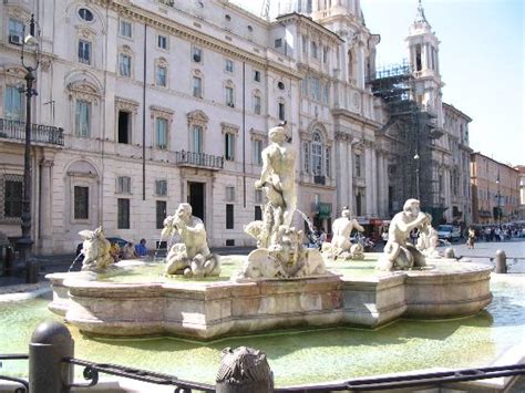 Piazza Navona fountain - Picture of Piazza Navona, Rome - TripAdvisor