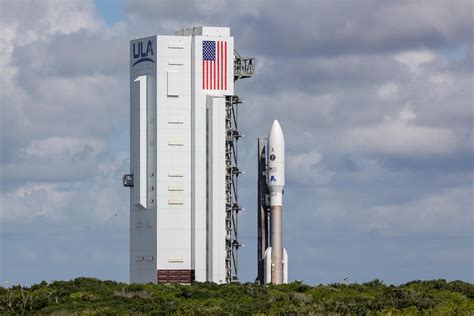 ULA rolls Atlas 5 rocket to launch pad at Cape Canaveral – Spaceflight Now