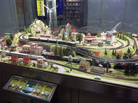 Go Ye Therefore and Teach All Nations: Mini train set in Krefeld Bahnhof