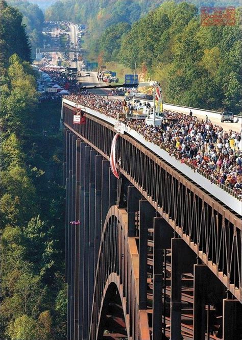 Bridge Day Festival ··· photo by Grouptourmagazine | West virginia ...