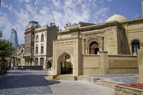 Azerbaijan Capital - EXPLORE THE WORLD: Baku; the Beautiful Capital ...