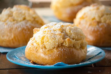 Pão de Deus (Portuguese Bread) - Chipa by the Dozen