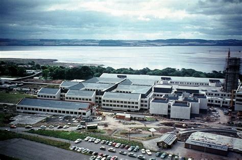 Ninewells Hospital - a photo on Flickriver