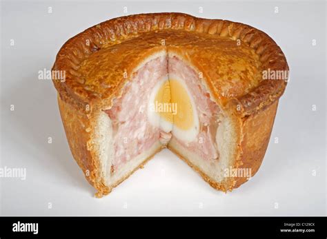 Pork pie with hard boiled egg Stock Photo - Alamy