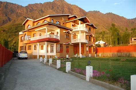 Hotel in Kashmir,Hotel Booking in Kashmir, Luxury Hotels Kashmir