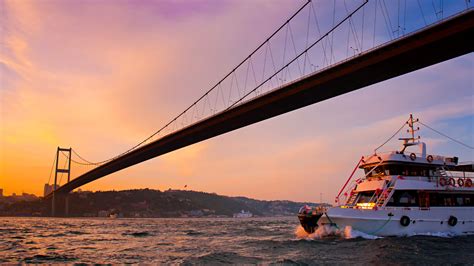 Bosphorus- Istanbul Dinner Cruises