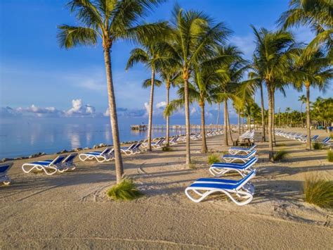 9 Best Islamorada Resorts on the Beach - Snorkel and Hike