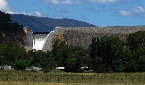 Blowering Dam - Riverglade Caravan Park