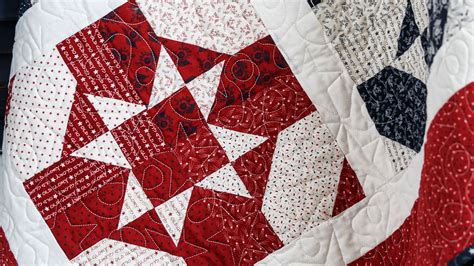 Make an "Outstanding Stars" Quilt with Jenny Doan of Missouri Star ...