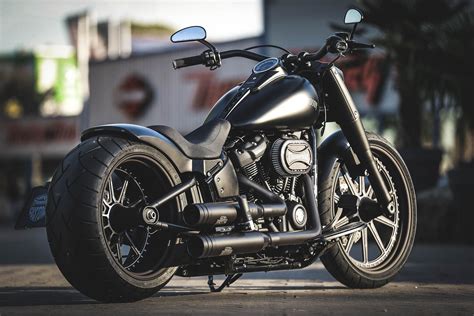 Thunderbike Dark Dude • Customized Harley-Davidson Fat Boy FLFBS