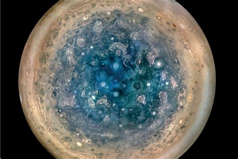 Probe spots massive cyclones at the poles of Jupiter - CSMonitor.com