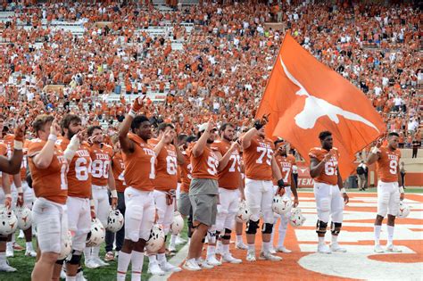 Is The University Of Texas Football Game On Tv Tonight - University Poin