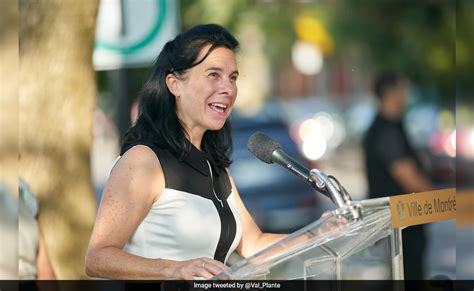 Montreal Mayor Valerie Plante Collapses During News Conference, Says ...