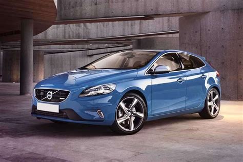 Volvo V40 Reviews - (MUST READ) 5 V40 User Reviews