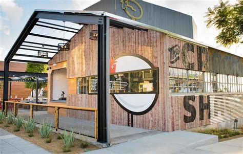 The Crack Shack Opens - San Diego Fried Chicken Restaurant - Thrillist