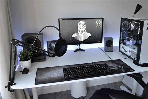 33 Clean Looking White Gaming Setup - GPCD