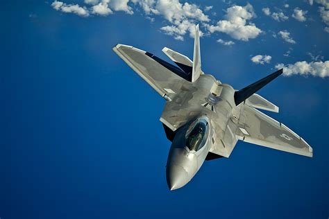 F-22 Raptor Pesawat Tempur Terbaik dikelasnya