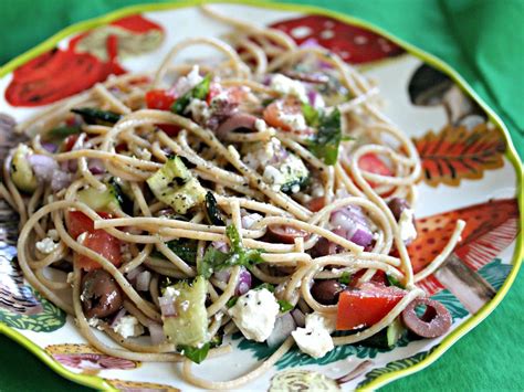 Whole Wheat Spaghetti Salad With Grilled Zucchini, Kalamata Olives, and ...