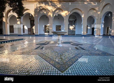 Fes morocco royal palace interior hi-res stock photography and images ...