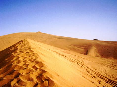 Taklamakan Desert, China - Beautiful Places to Visit