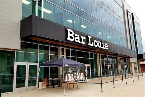 Bar Louie Menu With Prices [Updated July 2024] - TheFoodXP