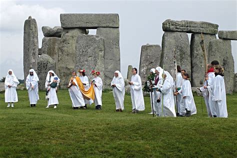 Stonehenge Information and Photos, Wiltshire, England | Stonehenge ...