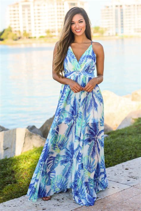 White Tropical Print Maxi Dress | Boho summer dresses, Floral dresses ...