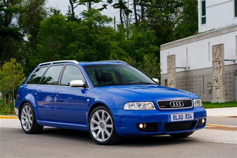 2001 Audi RS4 Avant - Onemorecar