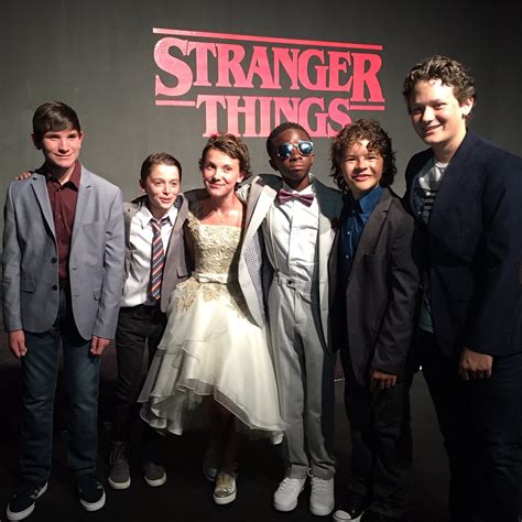 The Twitter accounts of the Stranger Things' cast : StrangerThings