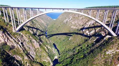 South Africa is home to the highest Bungee Jumping bridge in Africa!