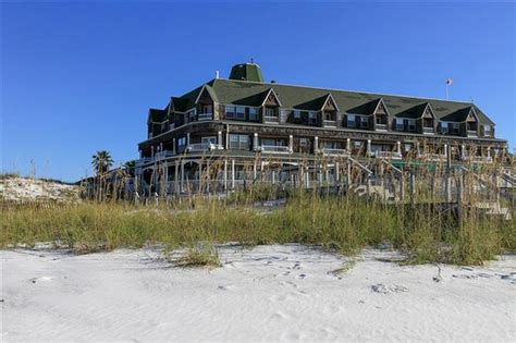 Beach is a positive. - Review of Henderson Park Inn, Destin, FL ...