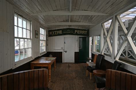 Hythe ferry waiting room | RH1952 | Flickr