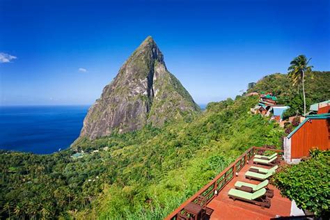 Ladera Resort vs Jade Mountain Resort | Tripexpert