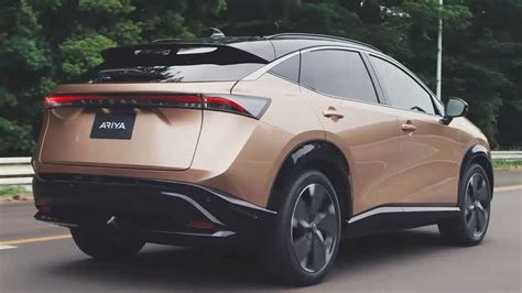 InsideEVs Checks Out Nissan Ariya Electric SUV: It's A Solid Crossover EV