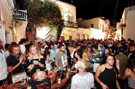 Mykonos Party: Information about the nightlife in Mykonos island