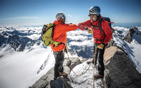 L'alpiniste Sur La Cime, Pintura Por Ludovic Perrenoud Artmajeur ...