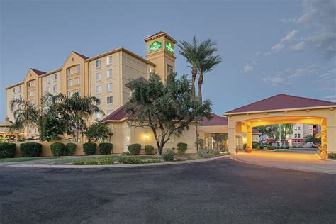 La Quinta Inn & Suites by Wyndham Phoenix Mesa West | Mesa, AZ Hotels