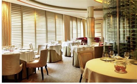 * Pétrus - gordon ramsey | Restaurant, Luxury restaurant, Gordon ramsay